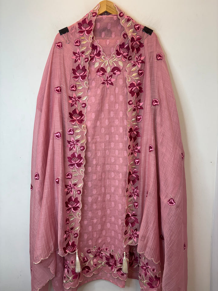 Zarmina – Pink Mul Cotton Thread Cutwork Suit