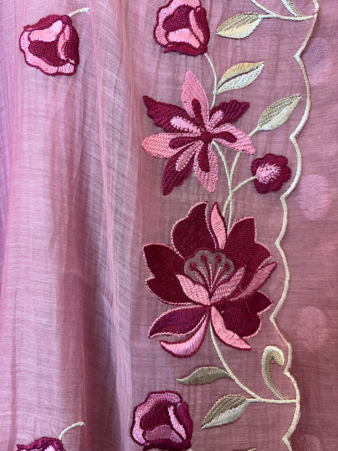 Zarmina – Pink Mul Cotton Thread Cutwork Suit