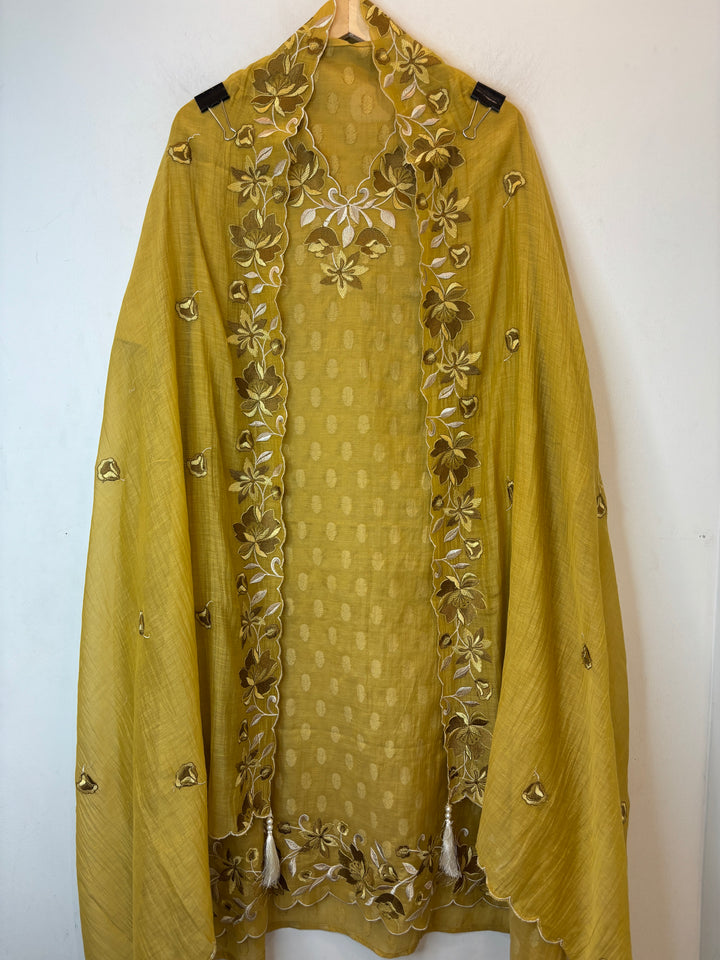 Zarmina – Yellow Mul Cotton Thread Cutwork Suit