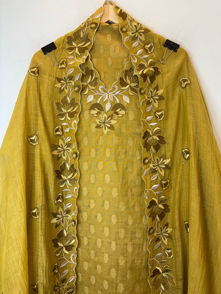 Zarmina – Yellow Mul Cotton Thread Cutwork Suit