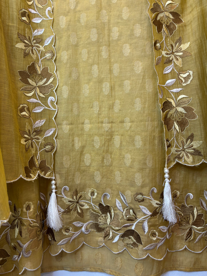 Zarmina – Yellow Mul Cotton Thread Cutwork Suit