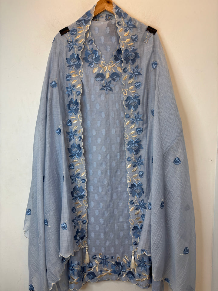 Zarmina – Grey Mul Cotton Thread Cutwork Suit