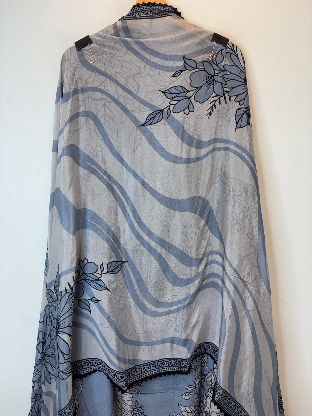 Zaylina – Blue Floral Handwork Suit