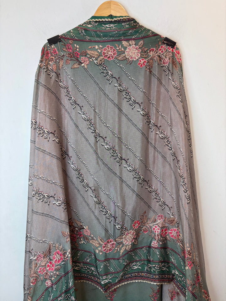 Zariya – Green Crepe Zari Tassel Suit