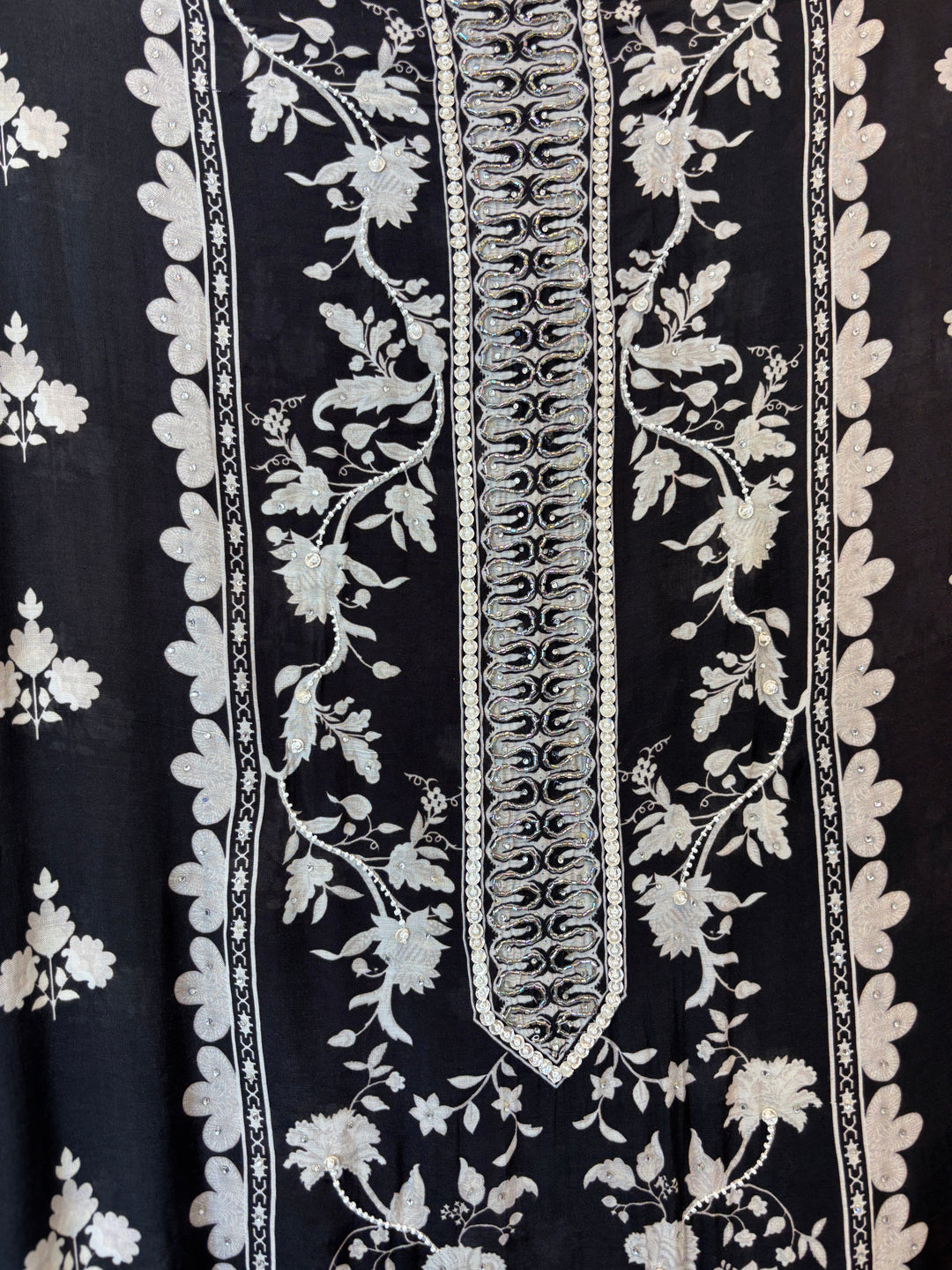 Pearlina – Black Muslin Printed Pearl Suit