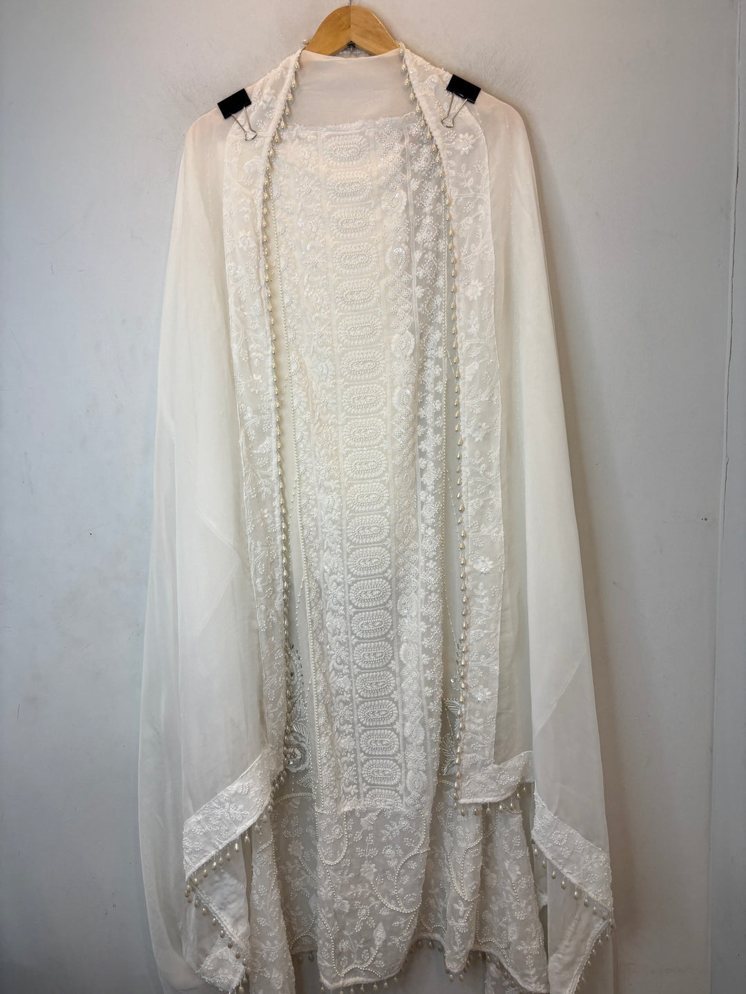 Zaylora – Off White Organza A-Line Handwork Suit