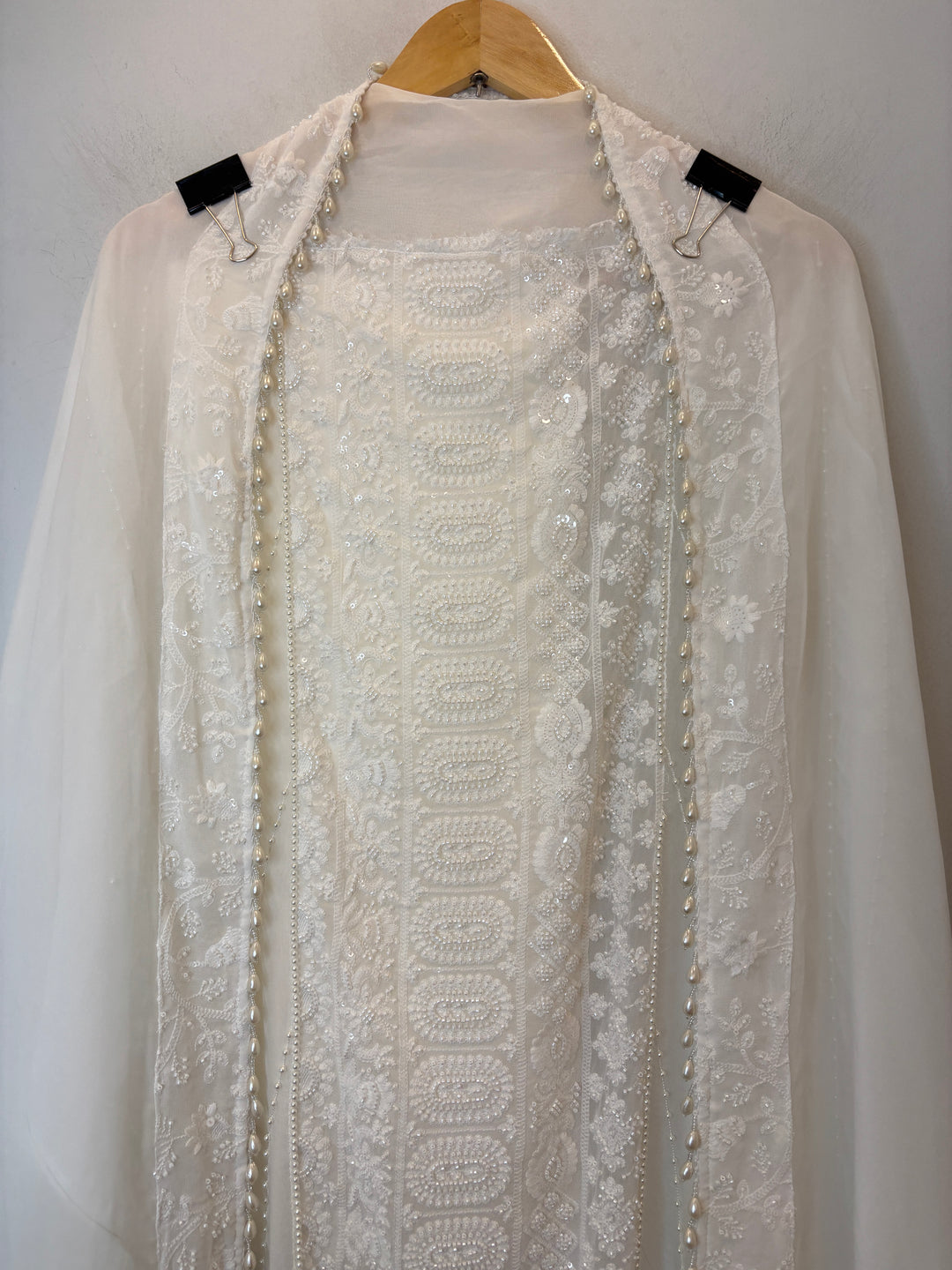 Zaylora – Off White Organza A-Line Handwork Suit