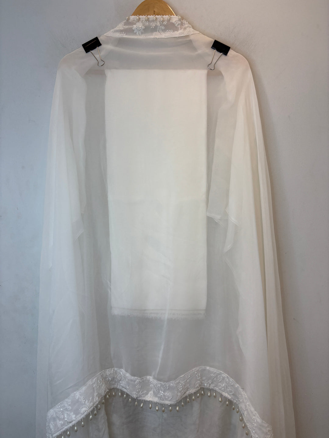 Zaylora – Off White Organza A-Line Handwork Suit