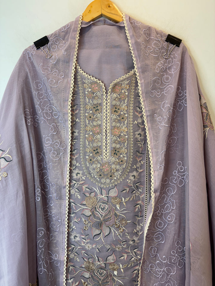 Zarvini – Purple Mul Cotton Zari Floral Suit