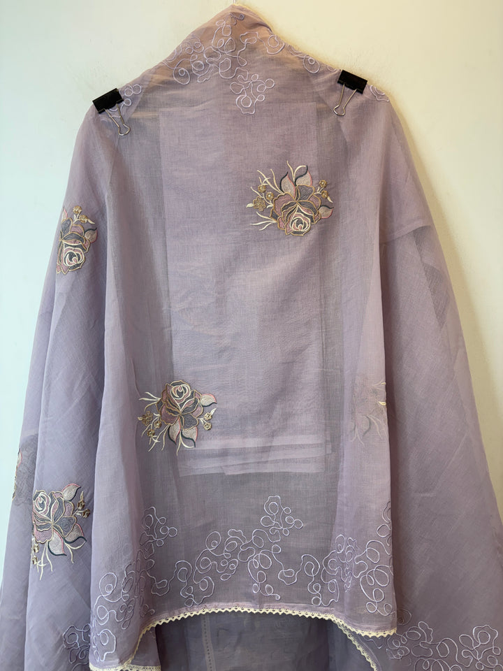 Zarvini – Purple Mul Cotton Zari Floral Suit