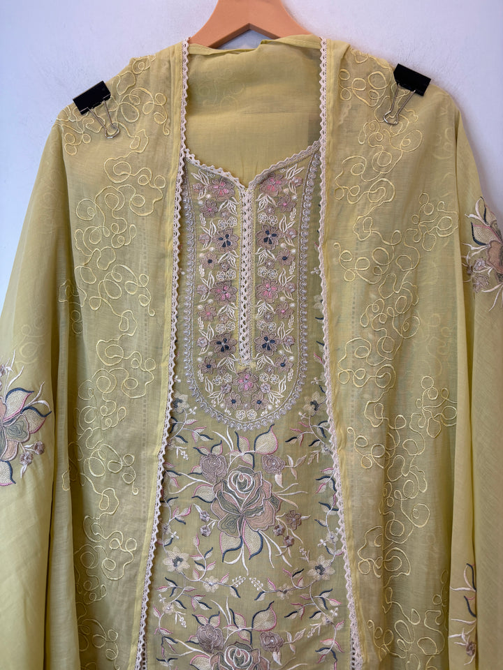 Zarvini – Yellow Mul Cotton Zari Floral Suit