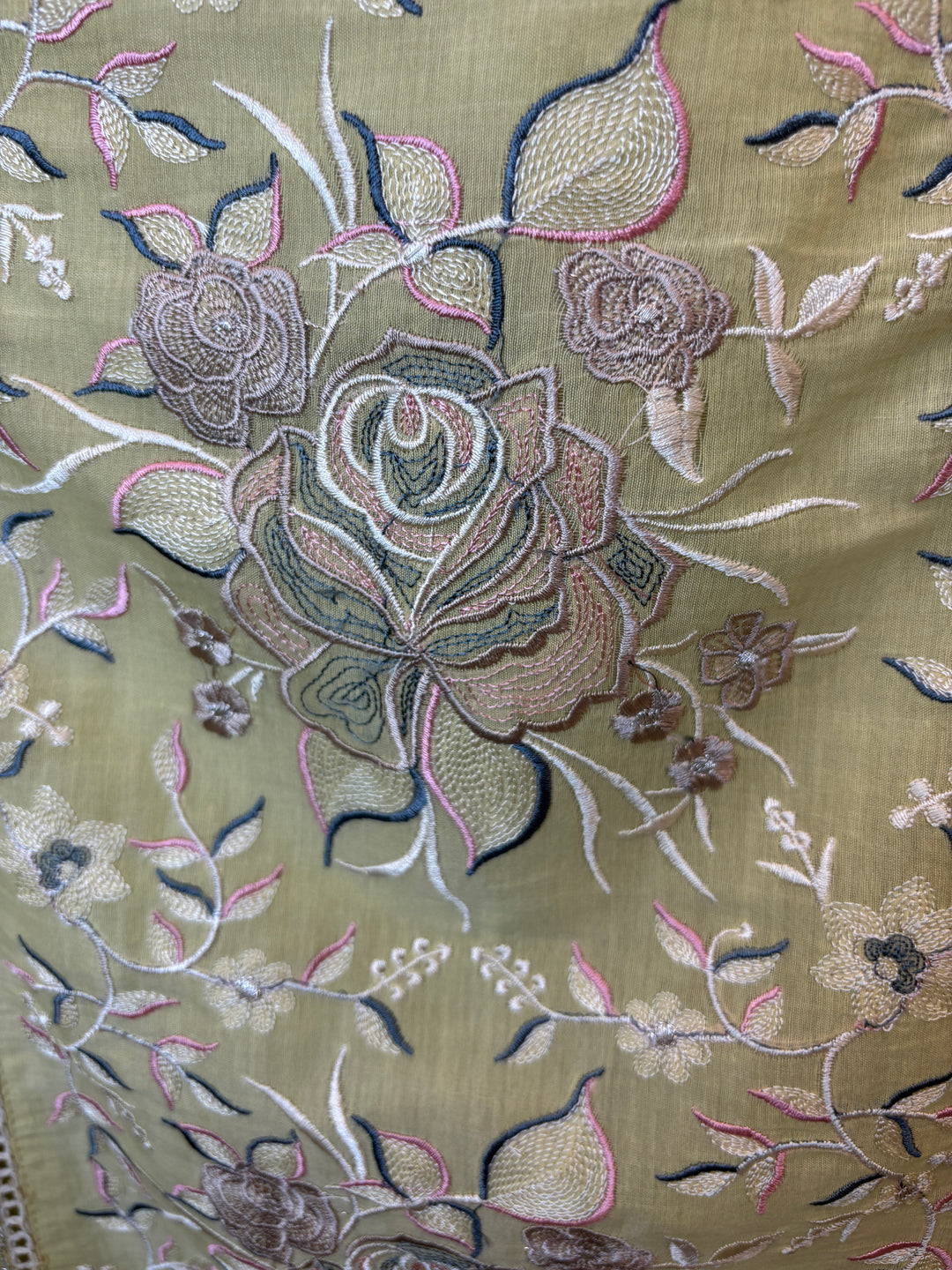 Zarvini – Yellow Mul Cotton Zari Floral Suit