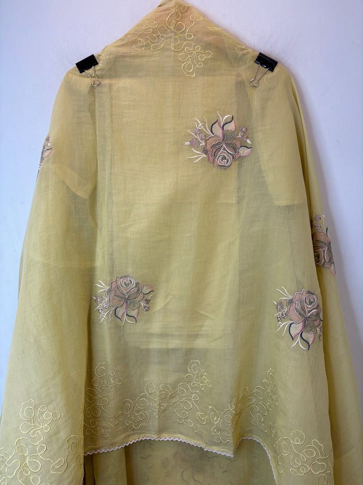 Zarvini – Yellow Mul Cotton Zari Floral Suit