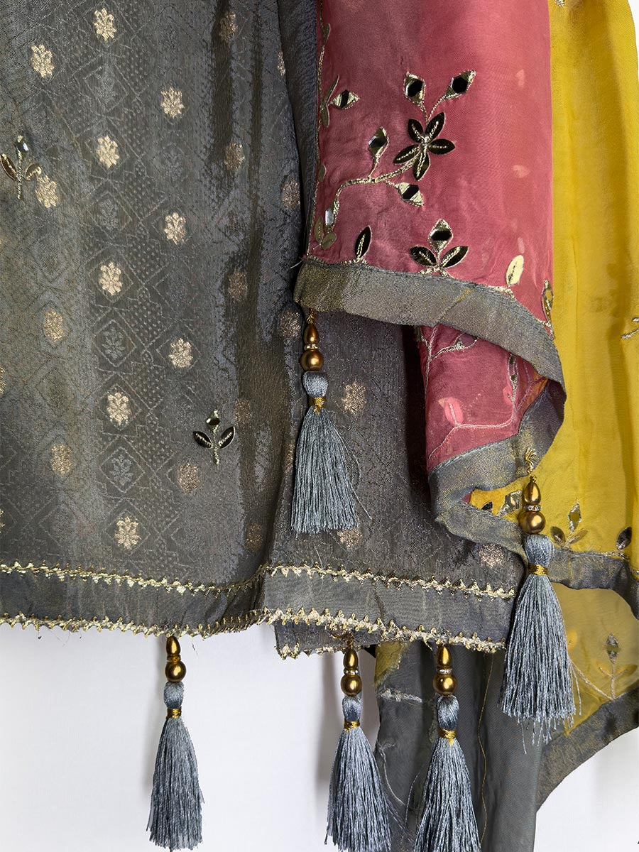 Noor – Banarsi Tissue Mirror Suit