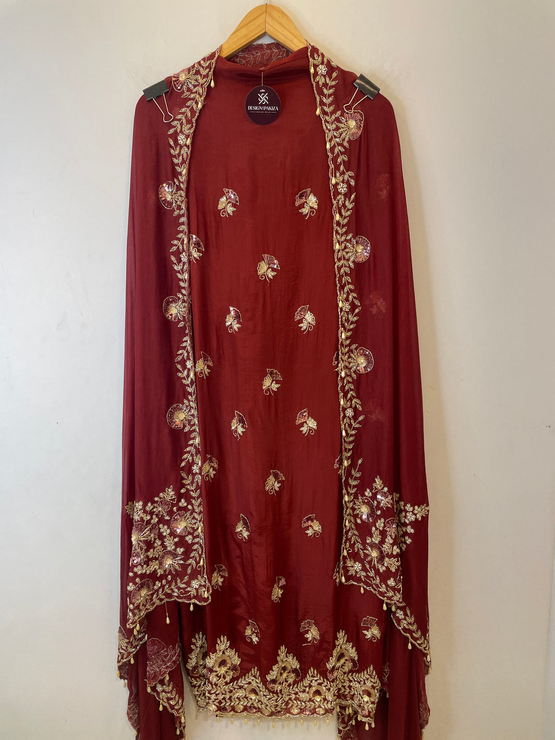 Ivania – Silk Organza 3D Handworked Suit