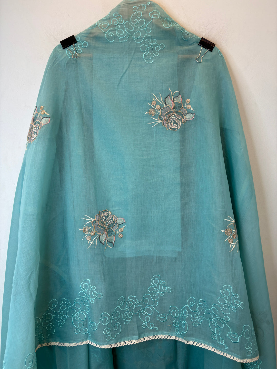 Zarvini – Blue Mul Cotton Zari Floral Suit