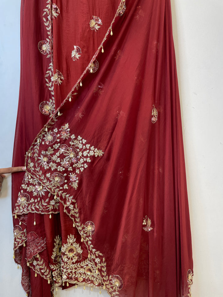 Ivania – Silk Organza 3D Handworked Suit