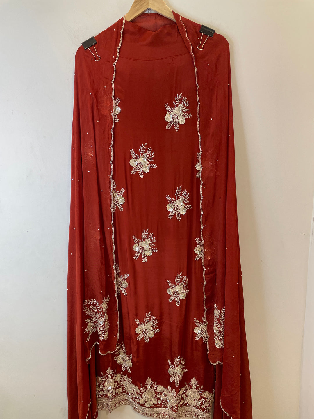 Neriah – Organza Suit with Pearl &amp; Cutdana Handwork
