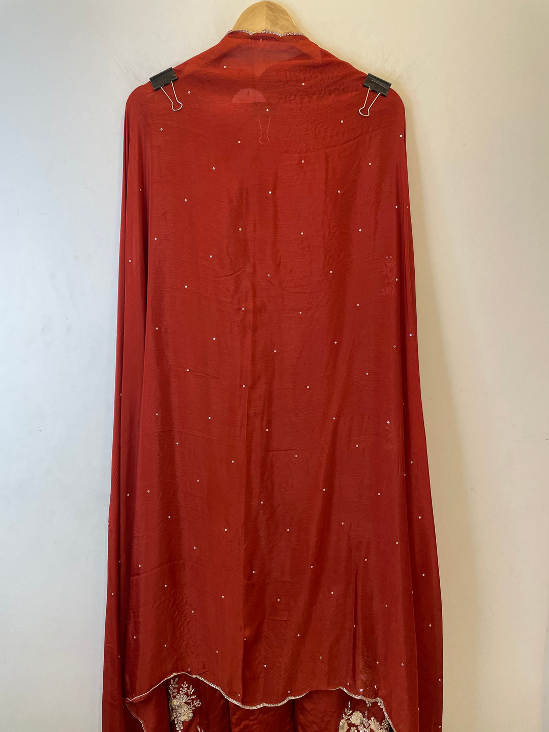 Neriah – Organza Suit with Pearl &amp; Cutdana Handwork