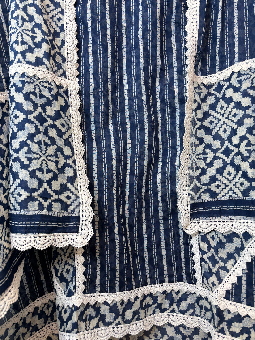 Zarisha – Mul Cotton Cutwork Print Suit