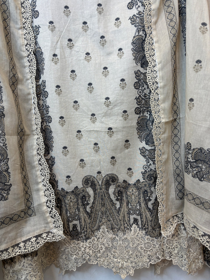 Crovera – Beige Mul Cotton Crochet Lace Suit