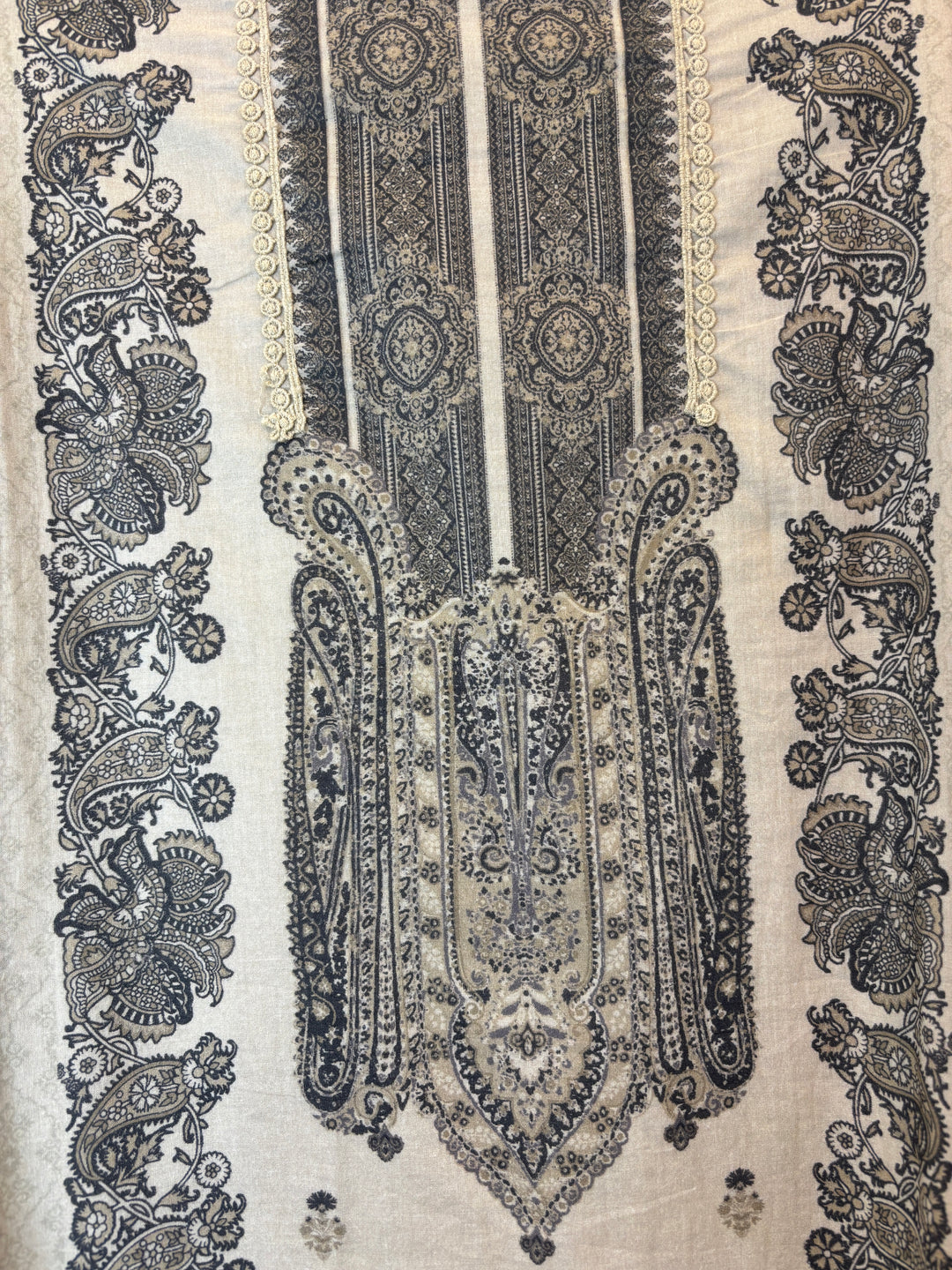Crovera – Beige Mul Cotton Crochet Lace Suit