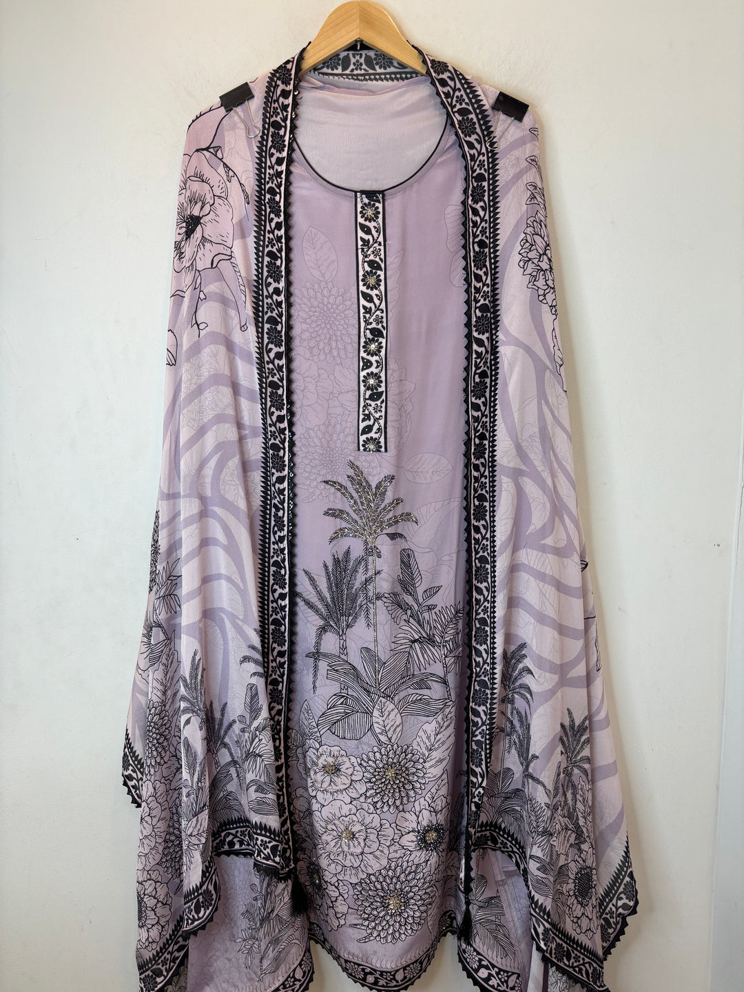 Zivara – Lavender Crepe Digital Cutdana Suit