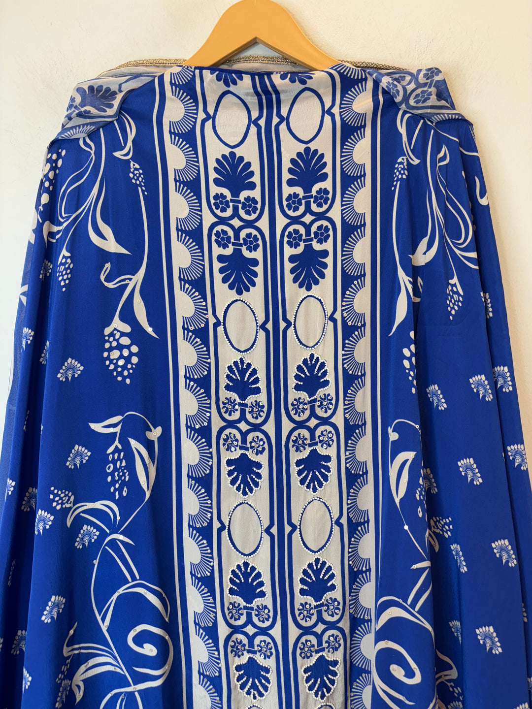 Zarela – Dark Blue Pure Crepe Pearl Print Suit