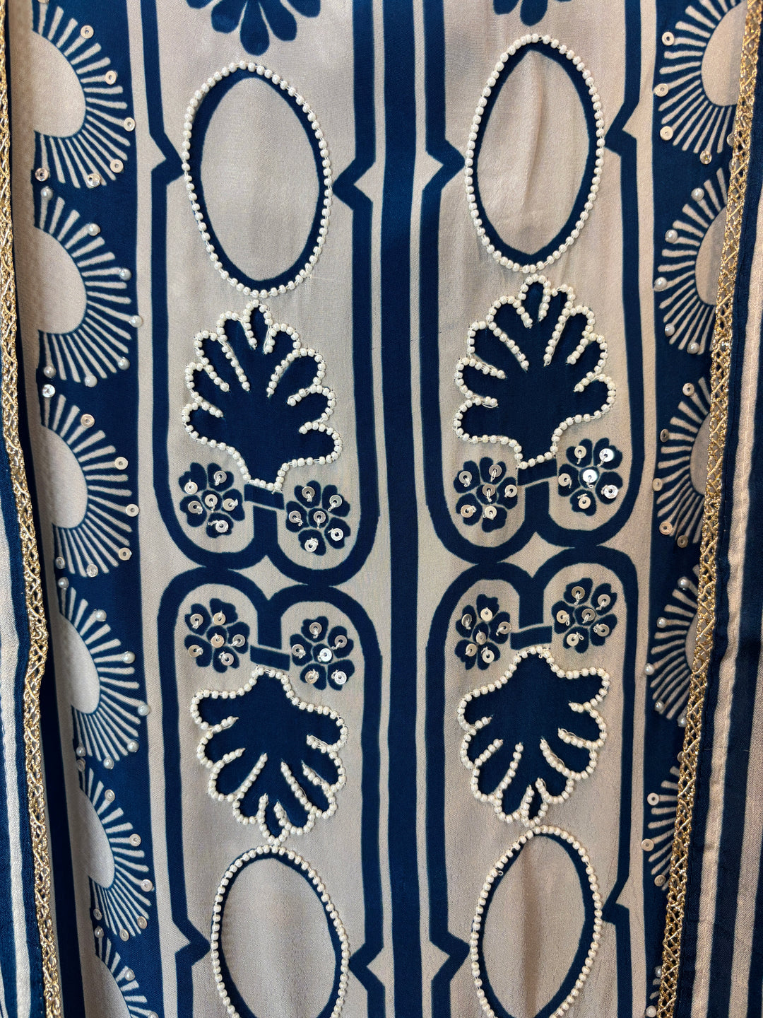 Zarela – Blue Pure Crepe Pearl Print Suit