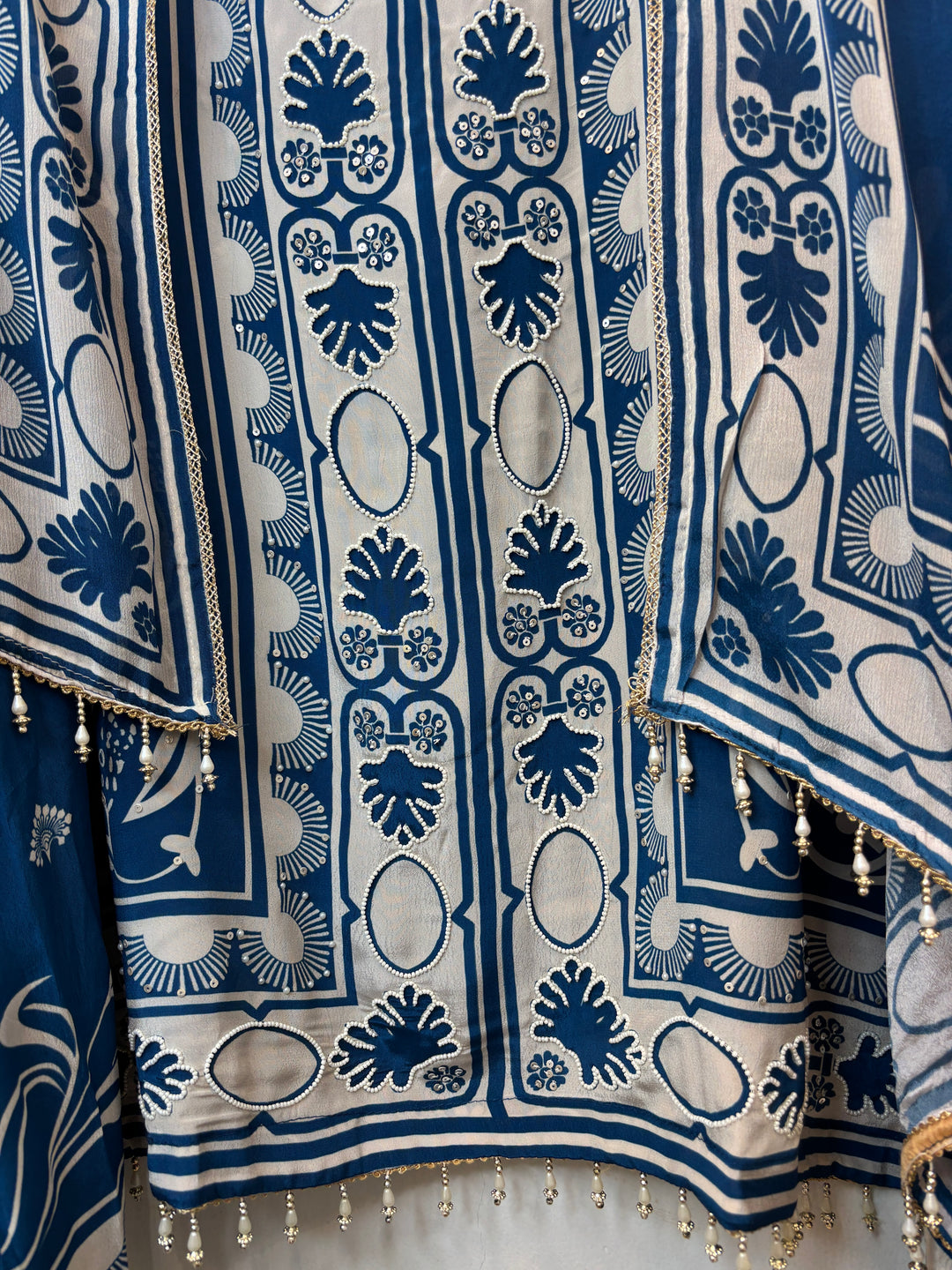 Zarela – Blue Pure Crepe Pearl Print Suit