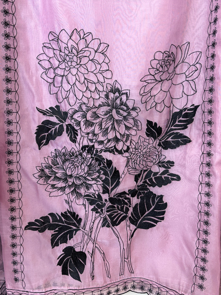 Zehara – Pink Organza Threadwork Suit