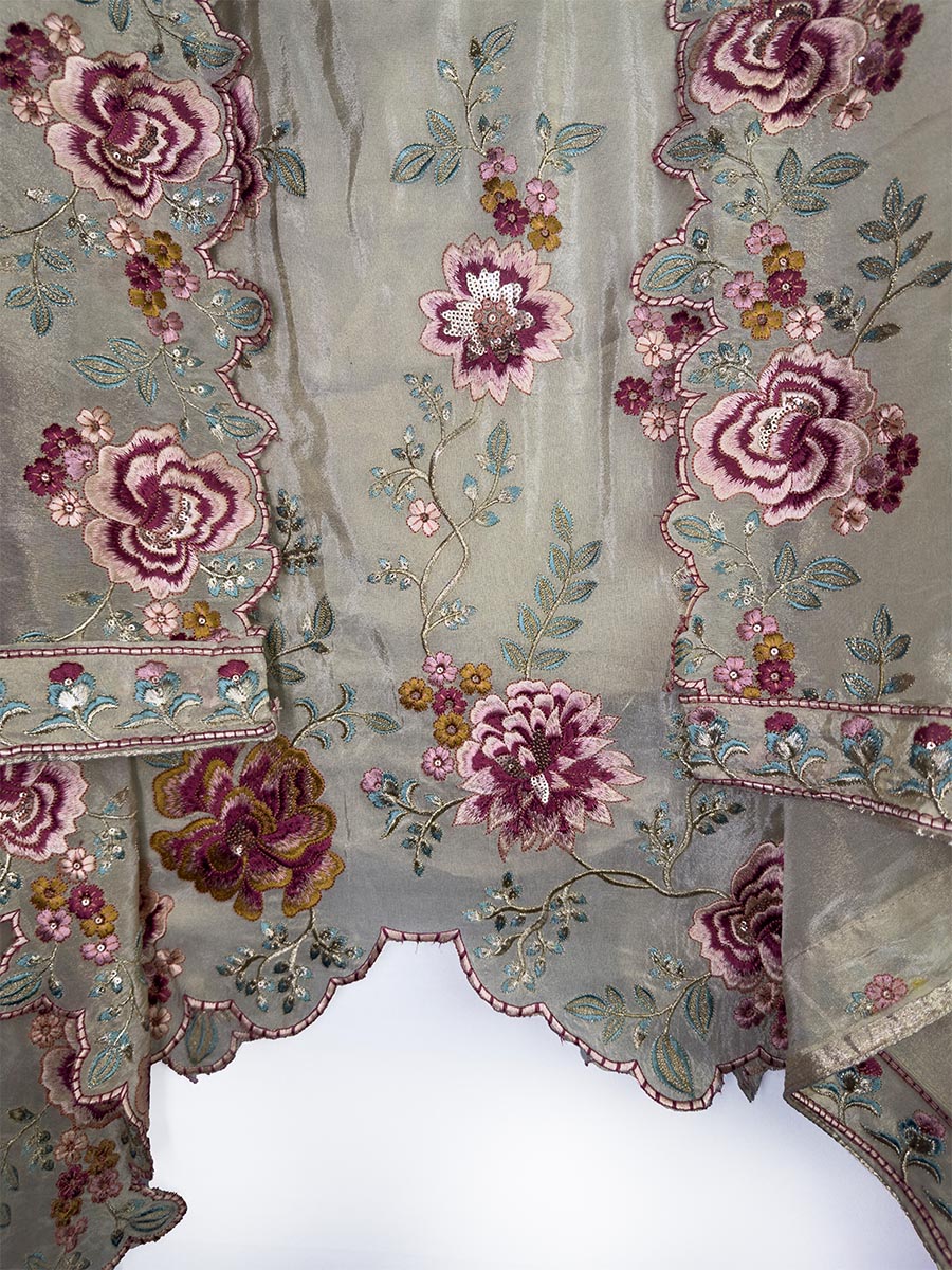 Zaria – Ivory Gold Embroidered Tissue Suit