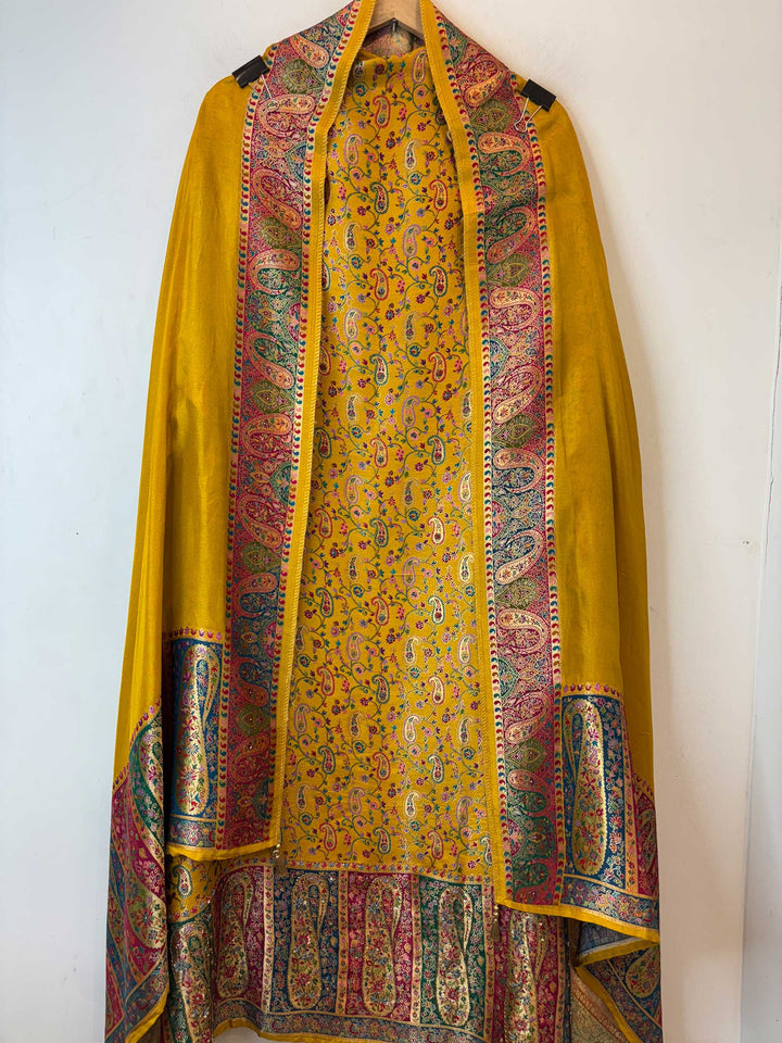 Dupira – Yellow Dupion Silk Woven Pearl Suit