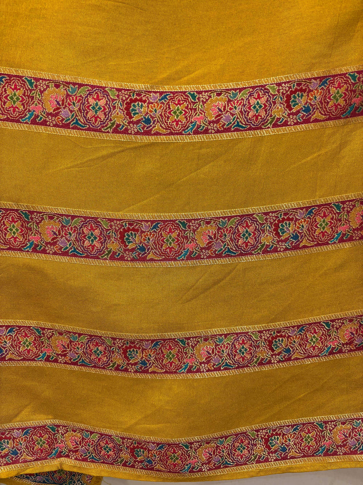 Dupira – Yellow Dupion Silk Woven Pearl Suit