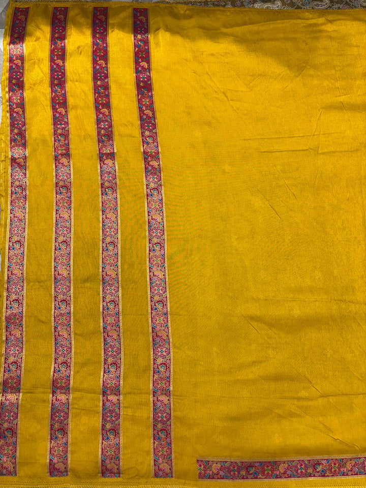 Dupira – Yellow Dupion Silk Woven Pearl Suit