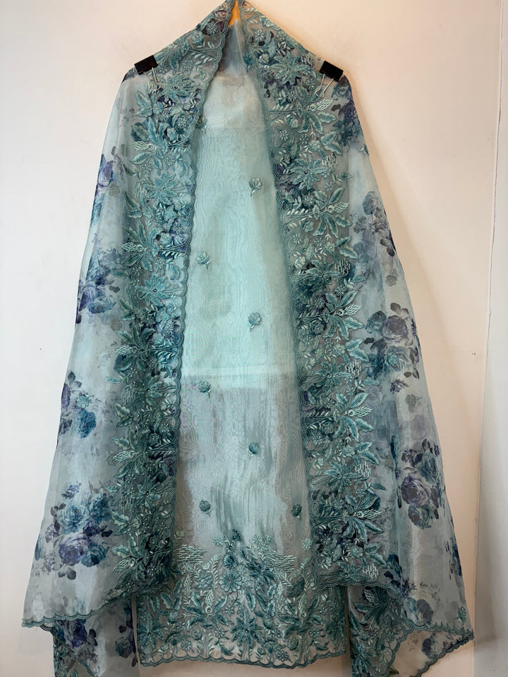 Zehvira – Sea Green Glass Tissue Embroidered Suit
