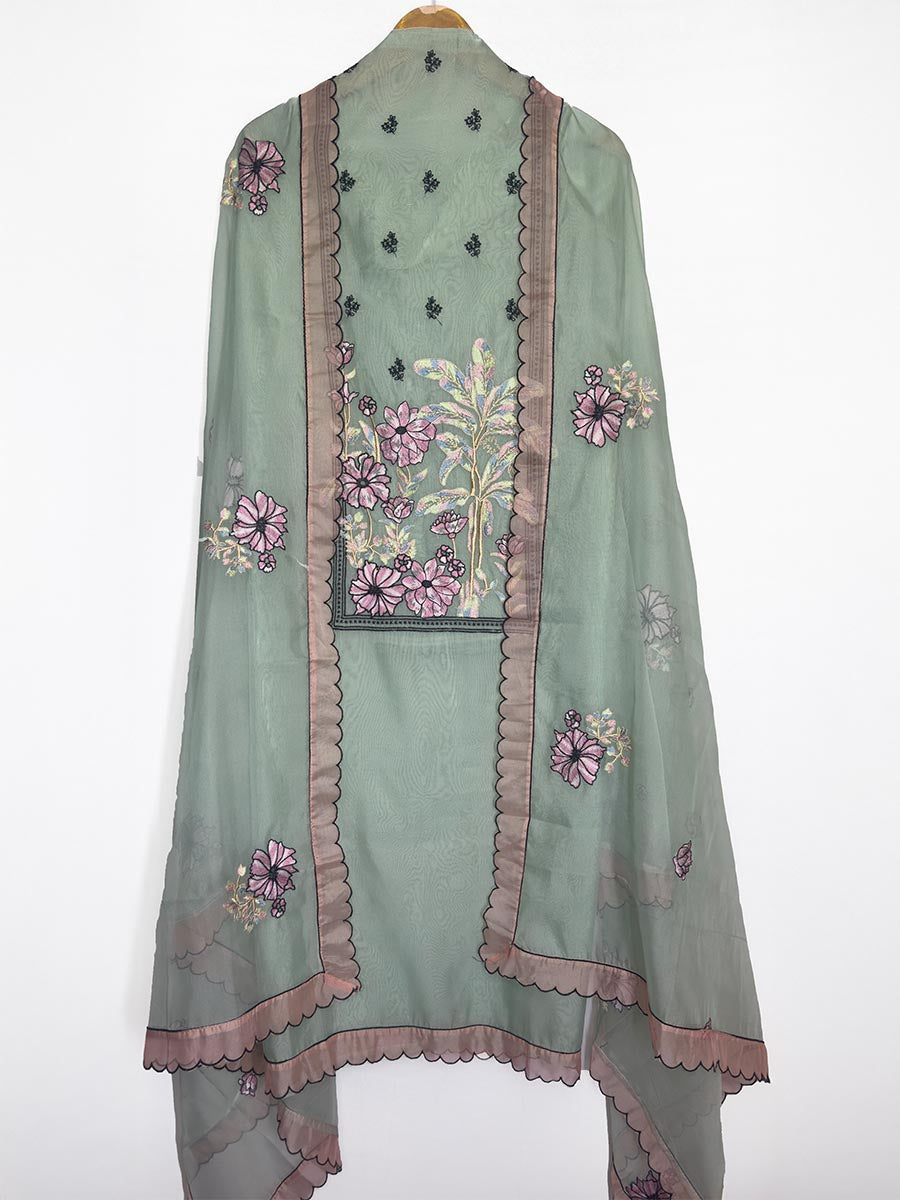 Nayab – Organza Embroidered Suit