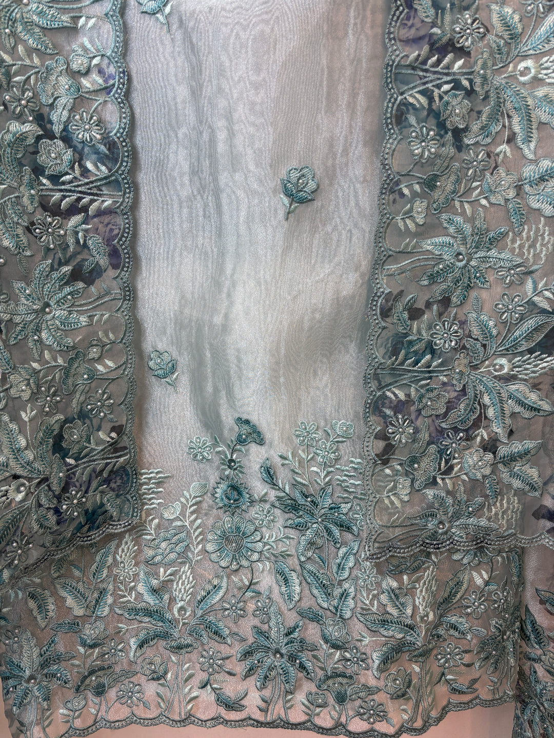 Zehvira – Sea Green Glass Tissue Embroidered Suit