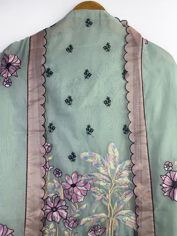 Nayab – Organza Embroidered Suit