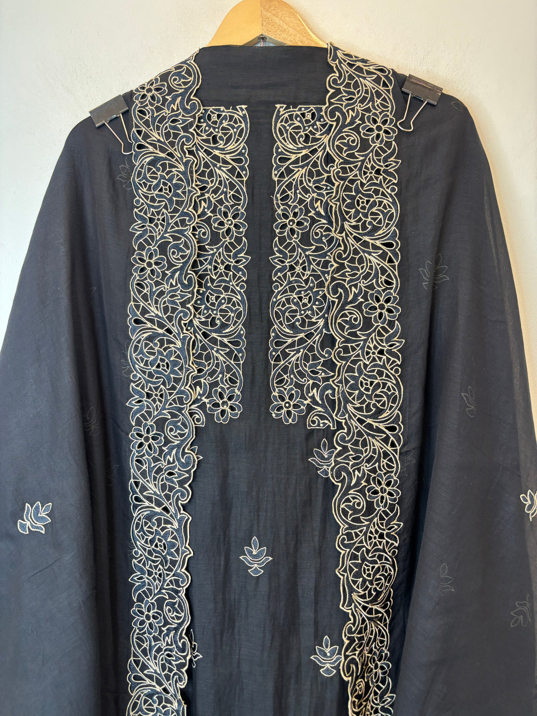 Zehira – Black Mul Cotton Cutwork Pearl Suit