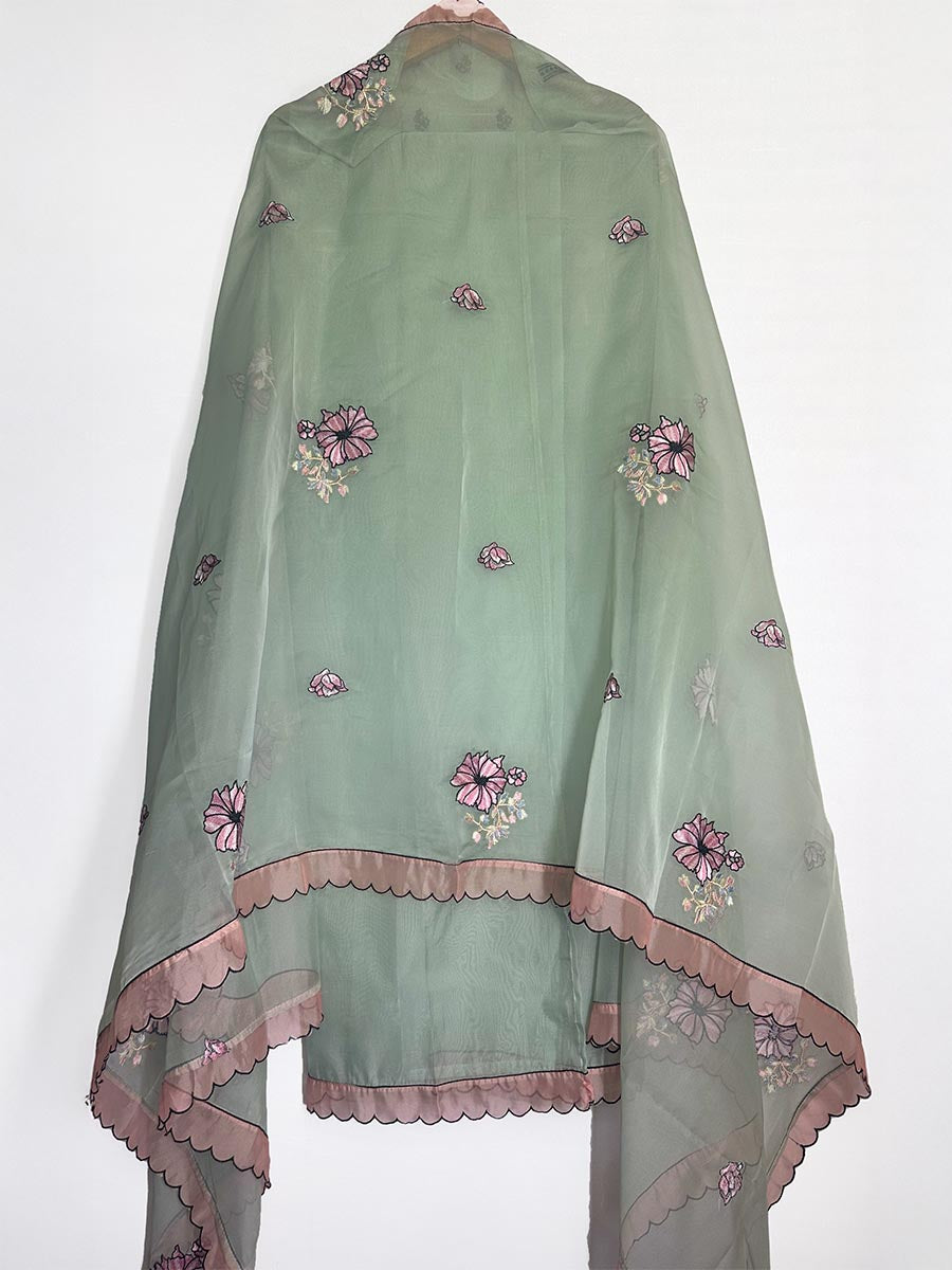 Nayab – Organza Embroidered Suit