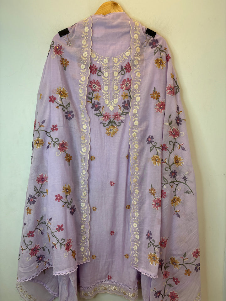 Zareeva – Pink Mul Cotton Crochet Pearl Suit