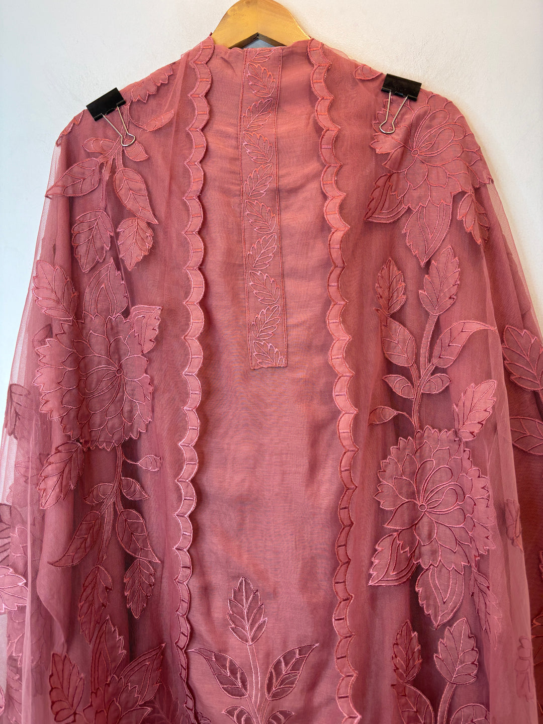Applira – Pink Mul Cotton Appliqué Suit