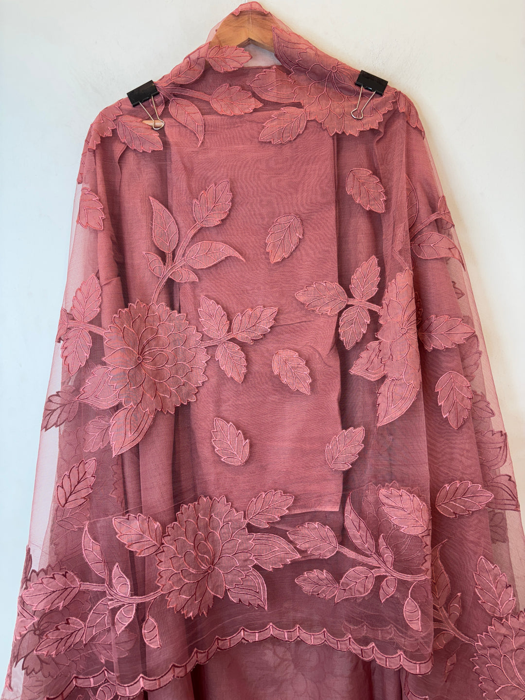 Applira – Pink Mul Cotton Appliqué Suit