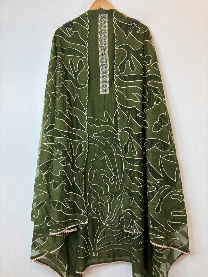 Applira – Green Mul Cotton Net Appliqué Suit