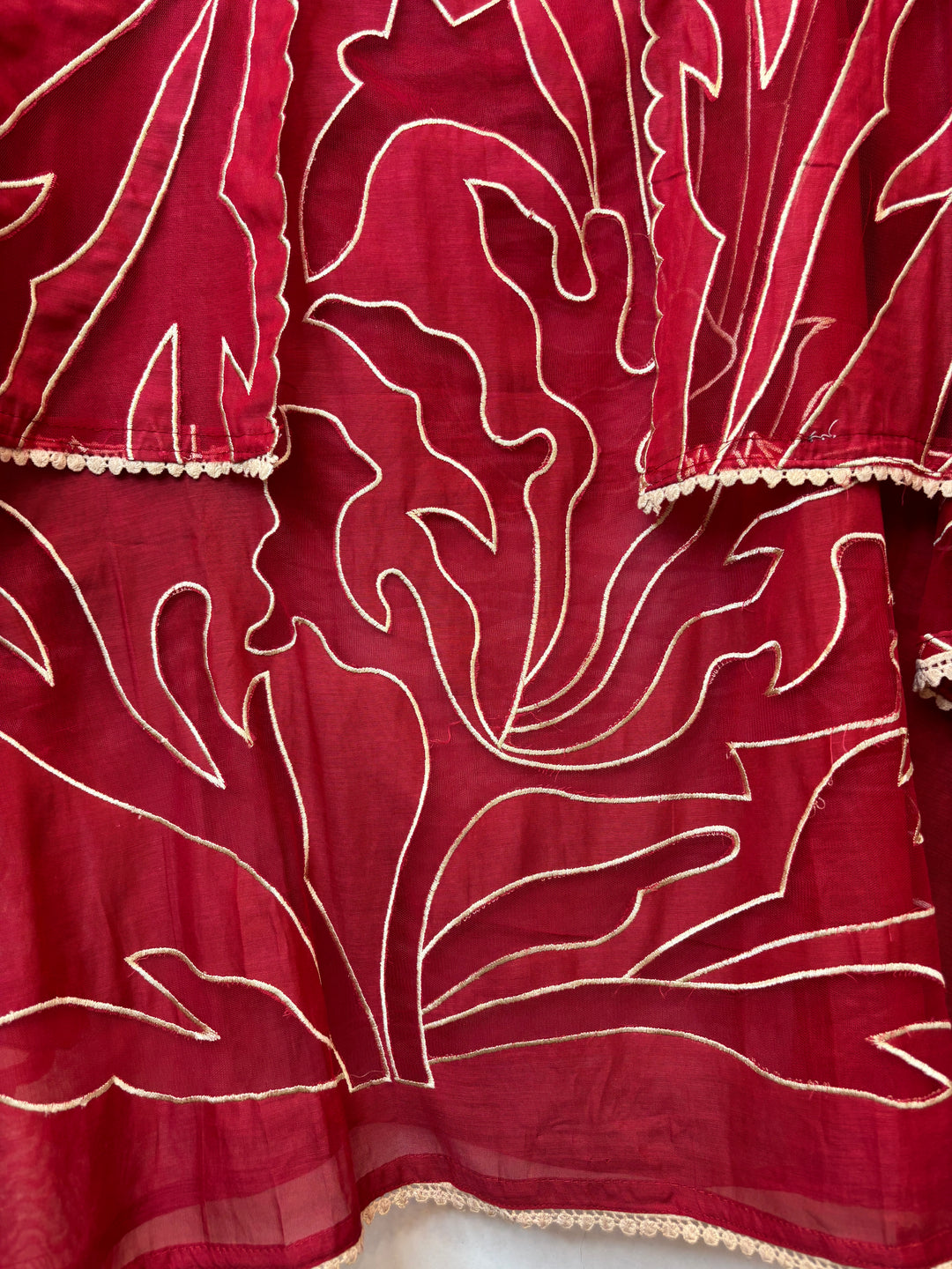 Applira – Red Mul Cotton Net Appliqué Suit