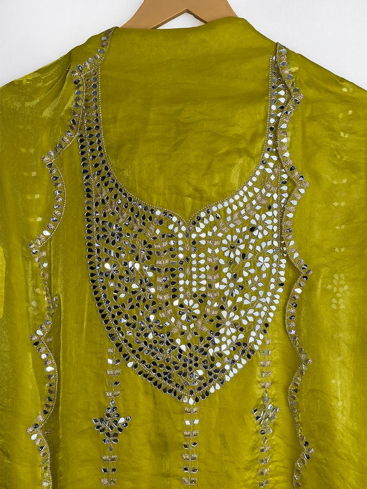 Sitara Sabz – Glass Organza Mirror Work Suit