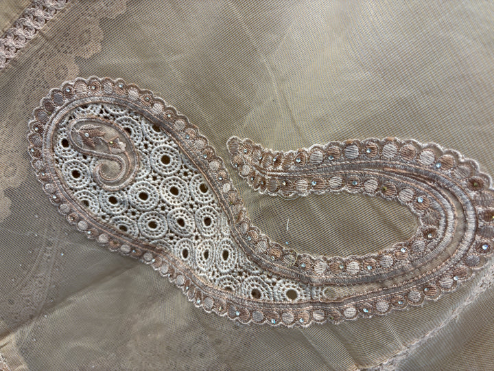 Crovela – Beige Kota Crochet Lace Suit