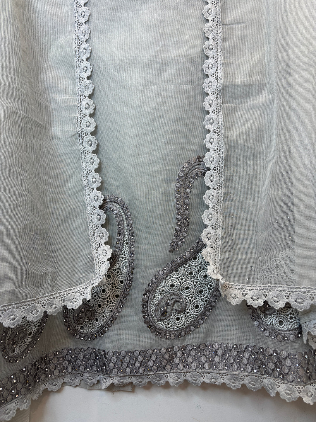 Crovela – Grey Kota Crochet Lace Suit