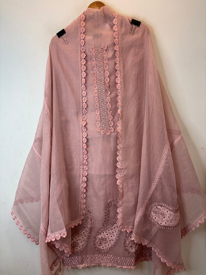 Crovela – Pink Kota Crochet Lace Suit